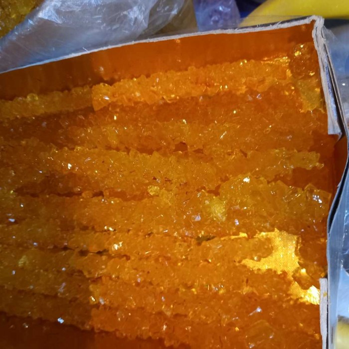 شاخه نبات عمده زعفرانی