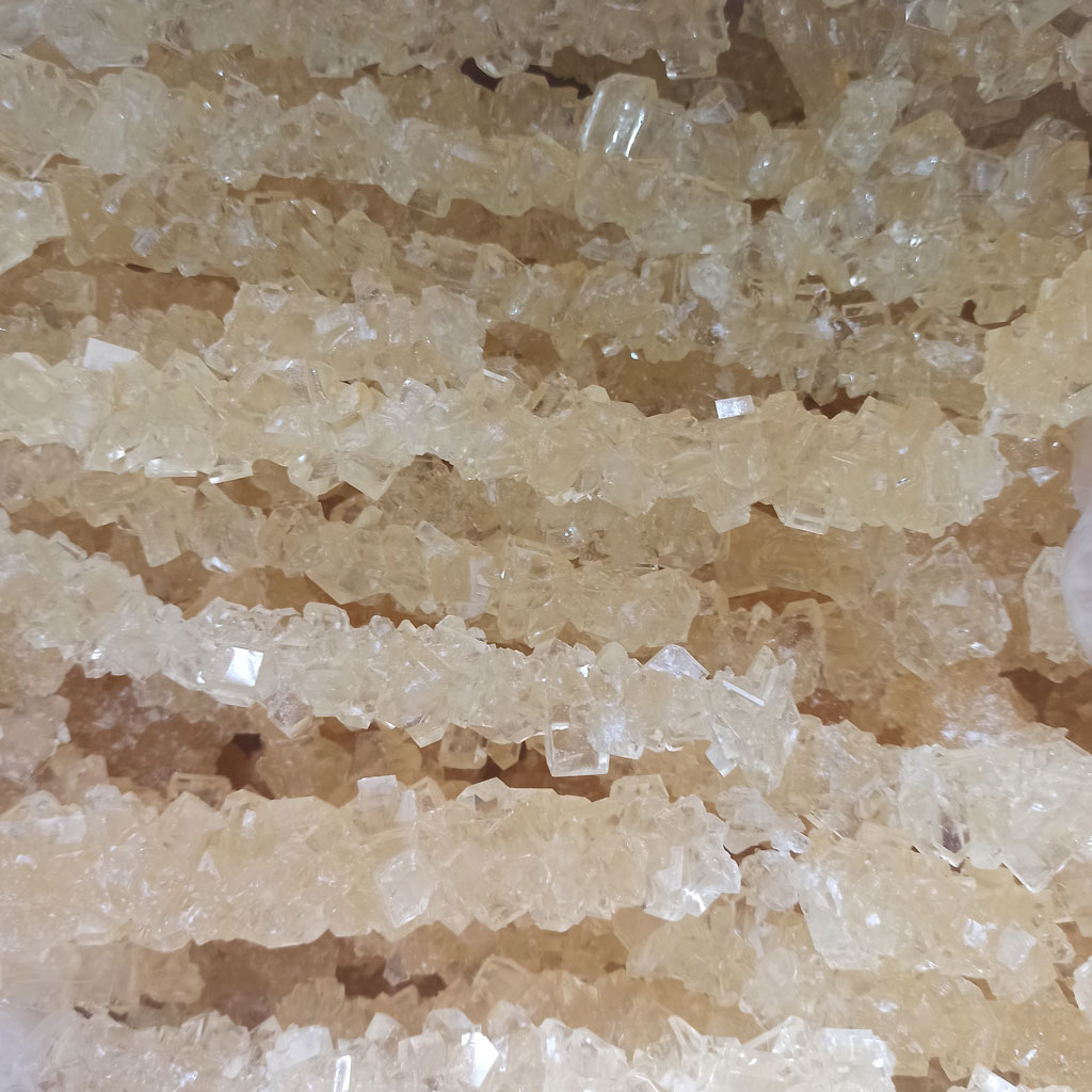 شاخه نبات عمده سفید اصفهان ( 900 گرم )